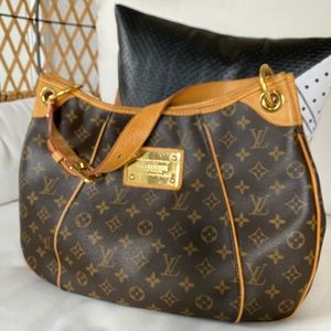 Louis Vuitton Galleria PM- Monogram